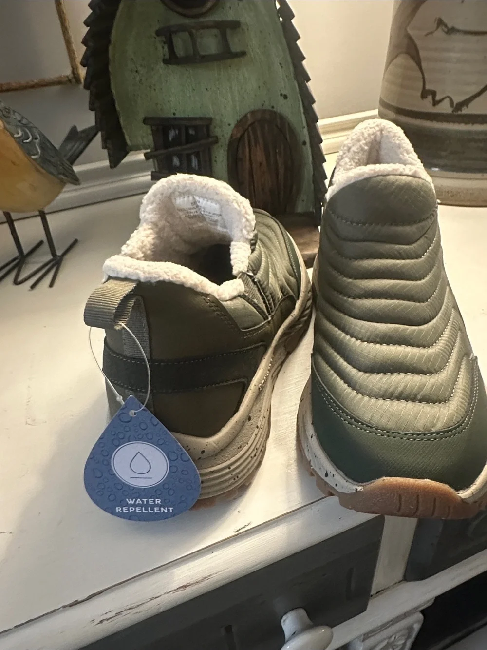 Easy Spirit Lined Repellent Slip Ons 7.5 new with tags